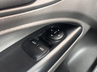 Ford Transit Connect – thumbnail 22