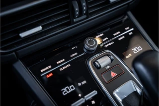 Porsche Cayenne – thumbnail 23