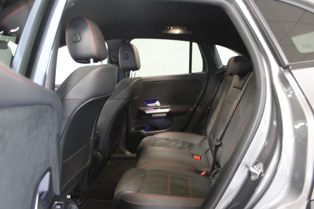 Mercedes-Benz EQA – foto 11