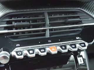 Peugeot 208 – thumbnail 20