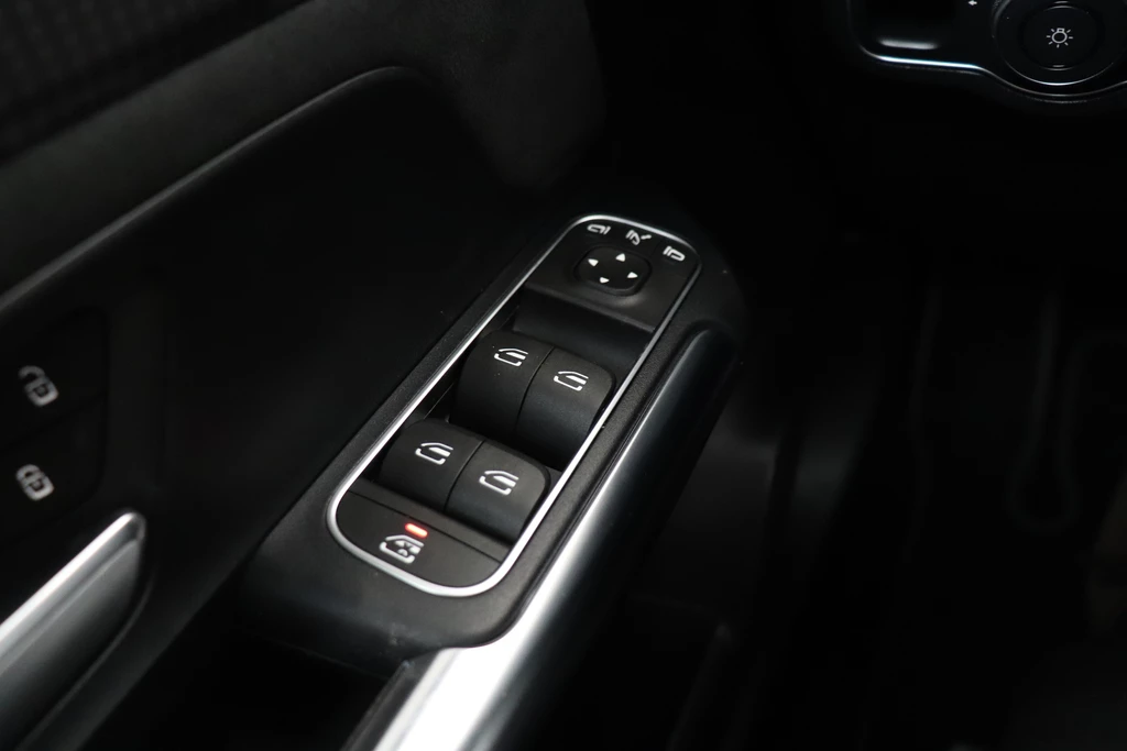 Mercedes-Benz EQA – foto 18