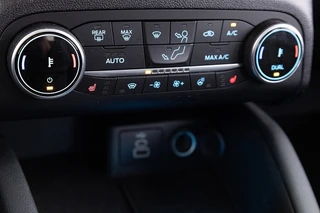 Ford Kuga – thumbnail 23