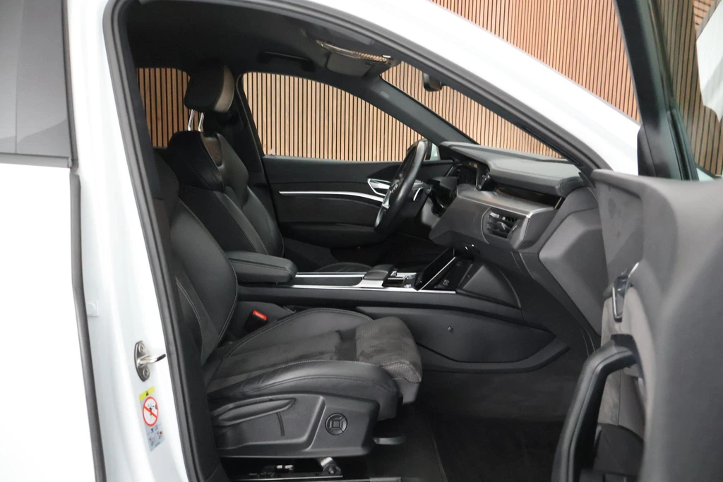Audi e-tron – foto 13