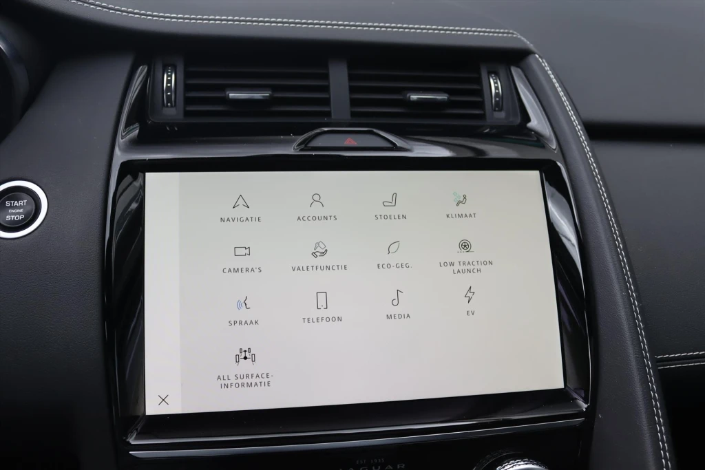 Jaguar E-PACE – foto 29