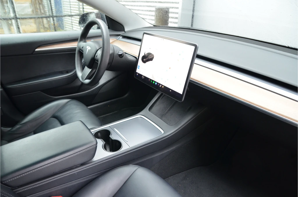 Tesla Model 3 – foto 11