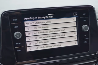 Volkswagen T-Roc – thumbnail 29