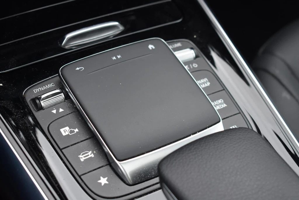 Mercedes-Benz EQA – foto 20