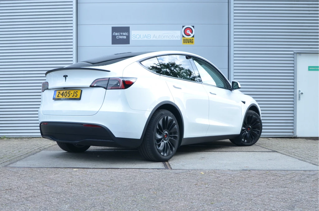 Tesla Model Y – foto 3
