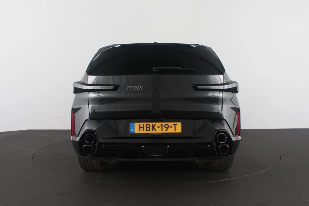 BMW XM – foto 11