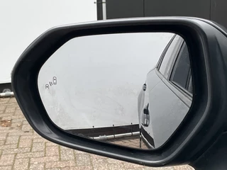 Toyota Corolla Touring Sports – thumbnail 28