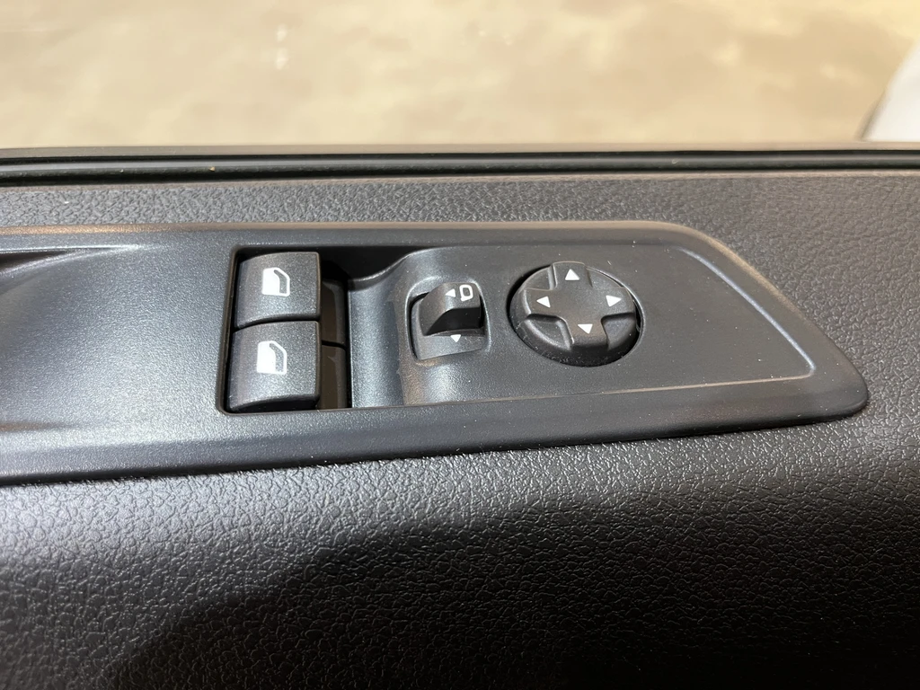 Opel Vivaro – foto 16