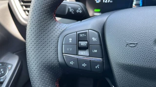 Ford Kuga – thumbnail 32