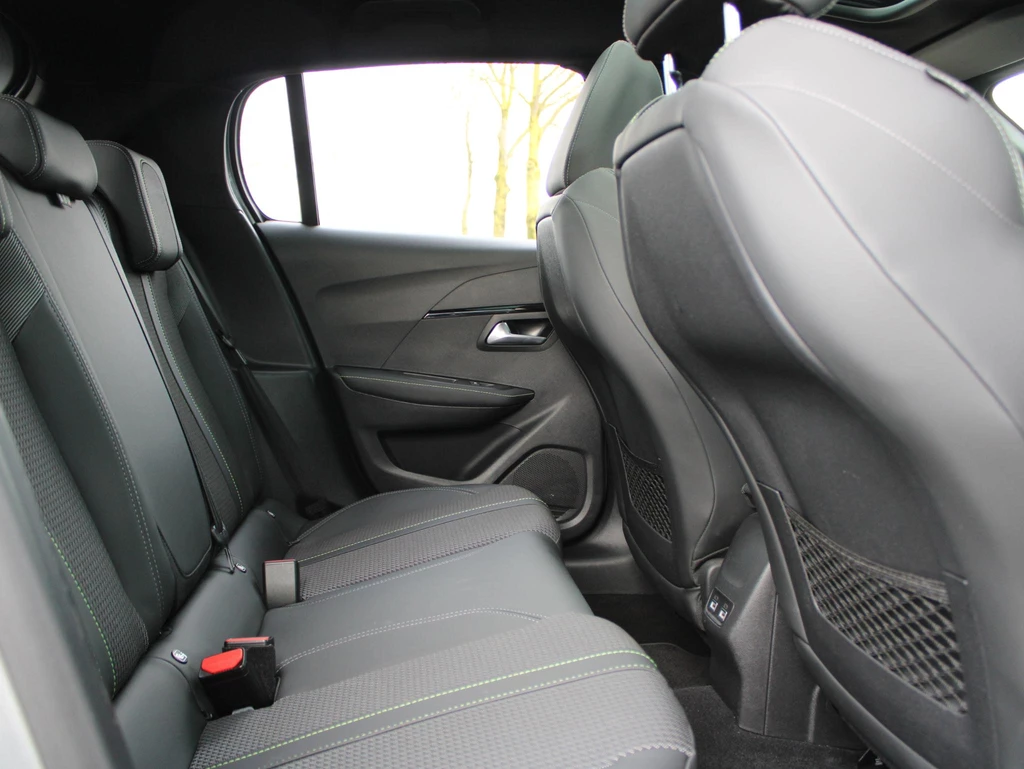 Peugeot 208 – foto 11