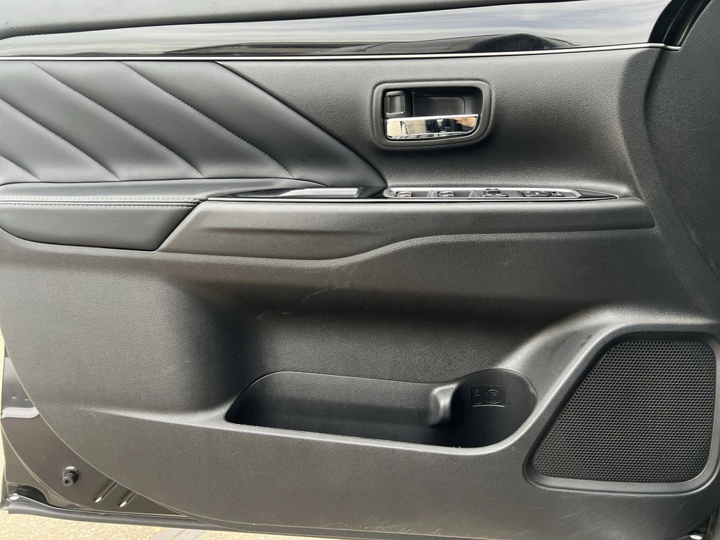 Mitsubishi Outlander – foto 30