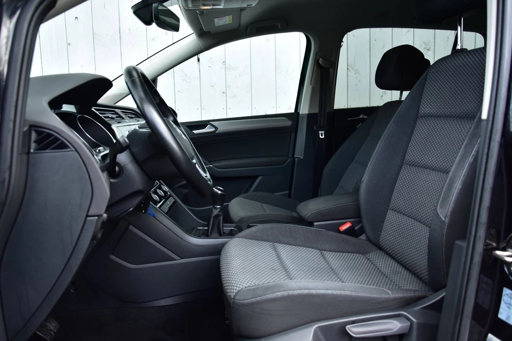 Volkswagen Touran – foto 11
