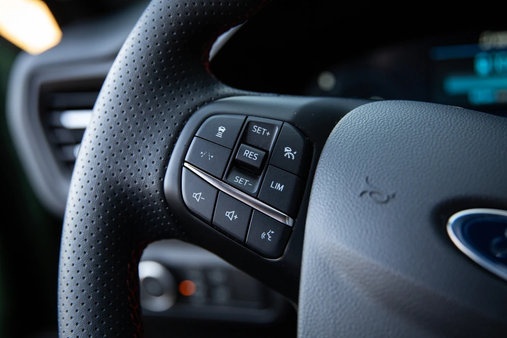 Ford Kuga – foto 18