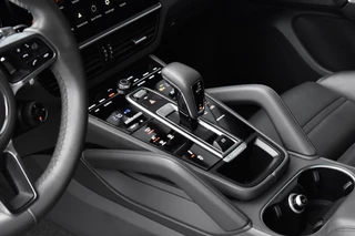Porsche Cayenne – thumbnail 22