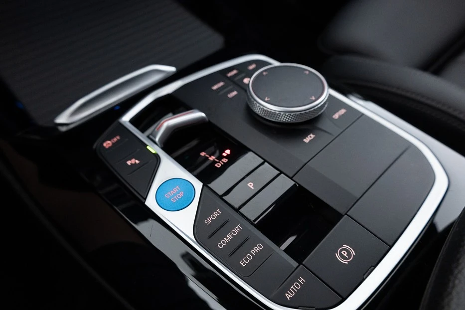 BMW iX3 – foto 26