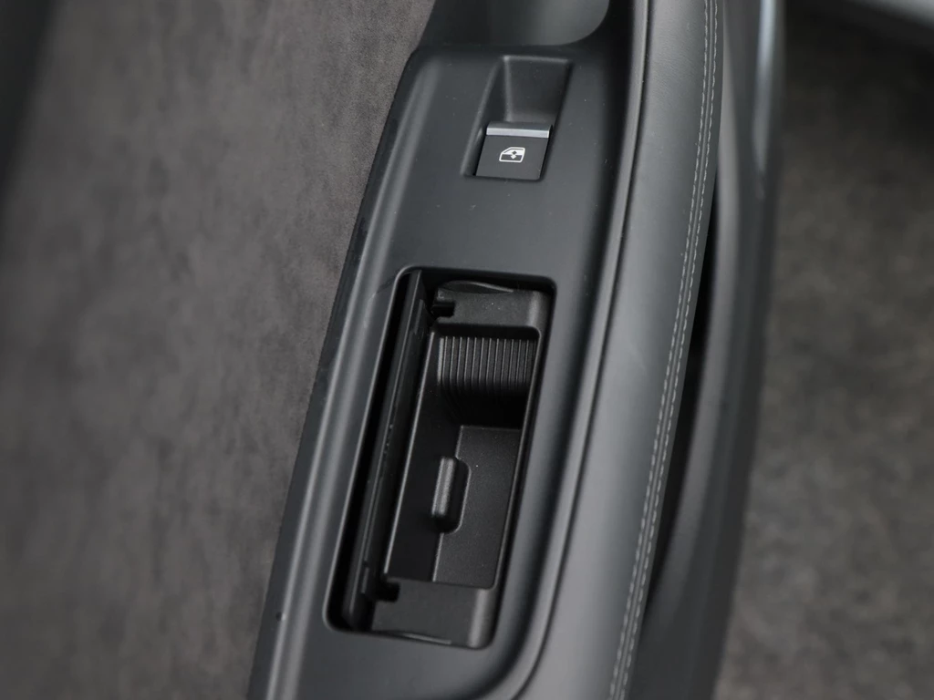 Audi RSQ8 – foto 53