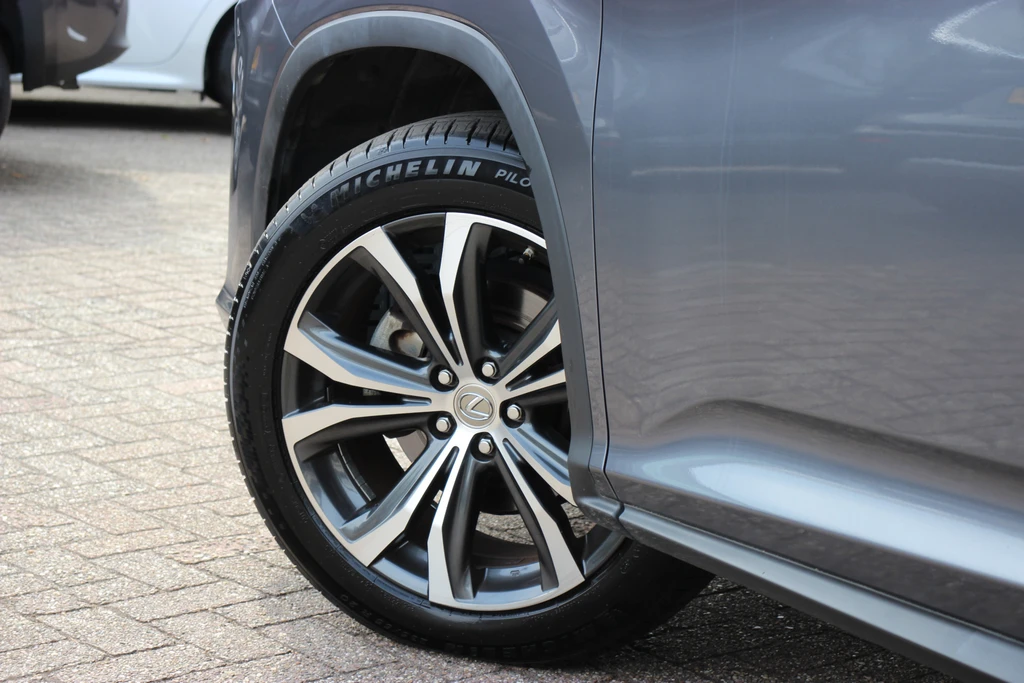 Lexus RX – foto 23
