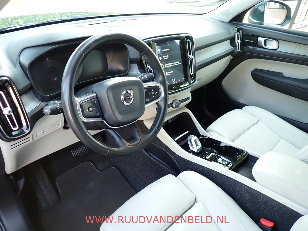 Volvo XC40 – foto 11