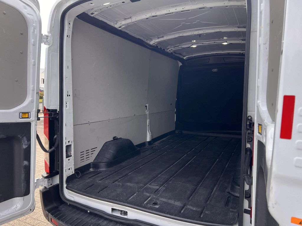 Ford E-Transit – foto 8