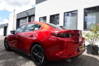 Mazda 3 – thumbnail 3