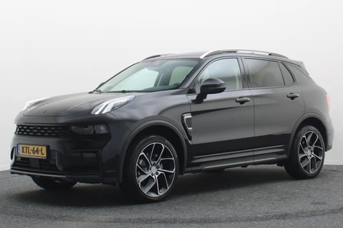 Lynk & Co 01 1.5 Plug-in Hybrid 360° Camera, Panoramadak, Apple Carplay, ACC, Keyless, LED, 20''