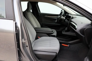 Renault Megane E-Tech – thumbnail 13