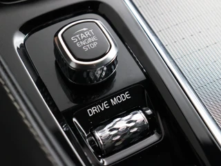 Volvo XC90 – thumbnail 35