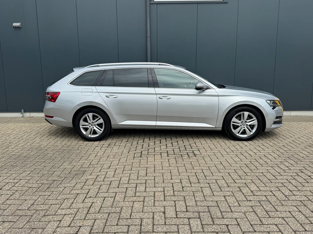 Škoda Superb – foto 7