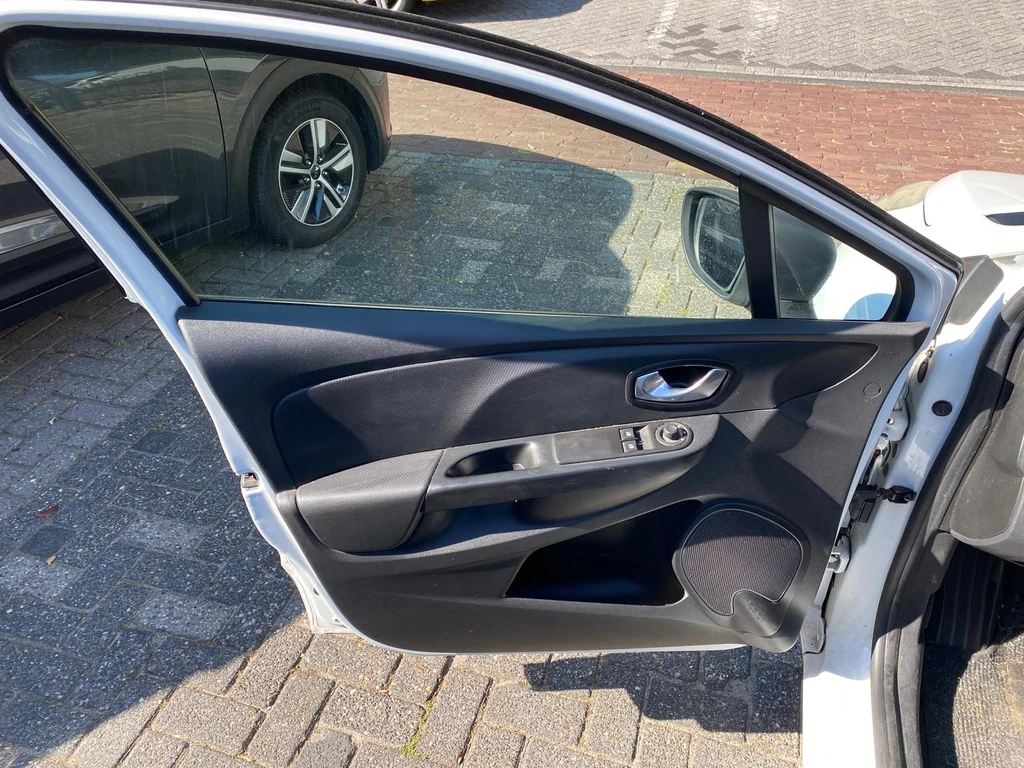 Renault Clio – foto 9