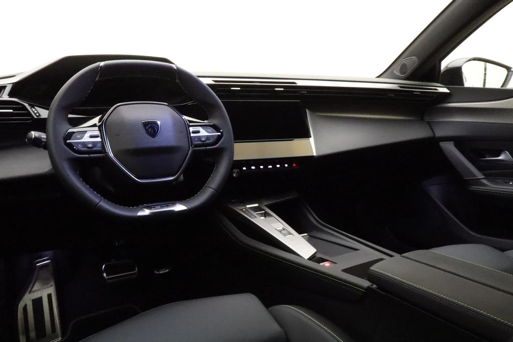 Peugeot 408 – foto 11