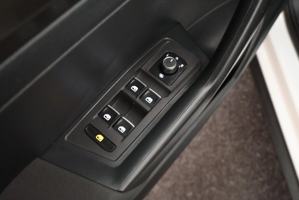Volkswagen T-Roc – foto 13