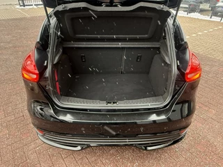 Ford Focus – thumbnail 12