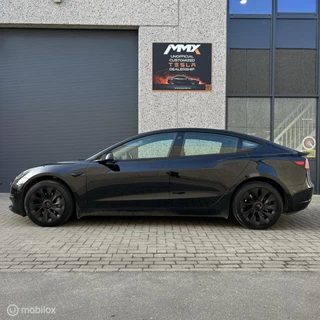 Tesla Model 3 – thumbnail 2
