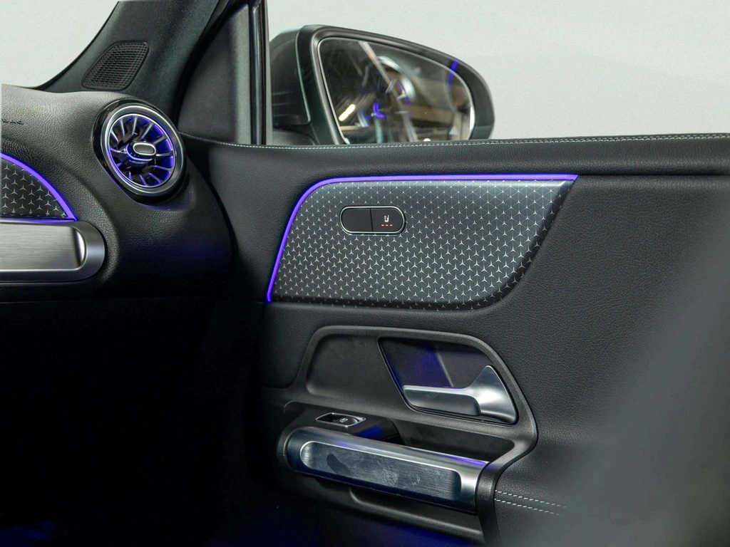 Mercedes-Benz EQB – foto 32