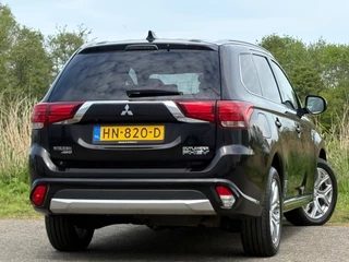 Mitsubishi Outlander – thumbnail 4