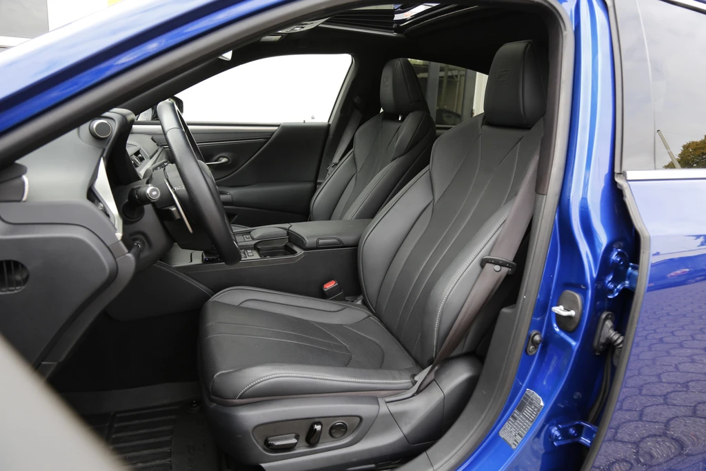 Lexus ES – foto 39