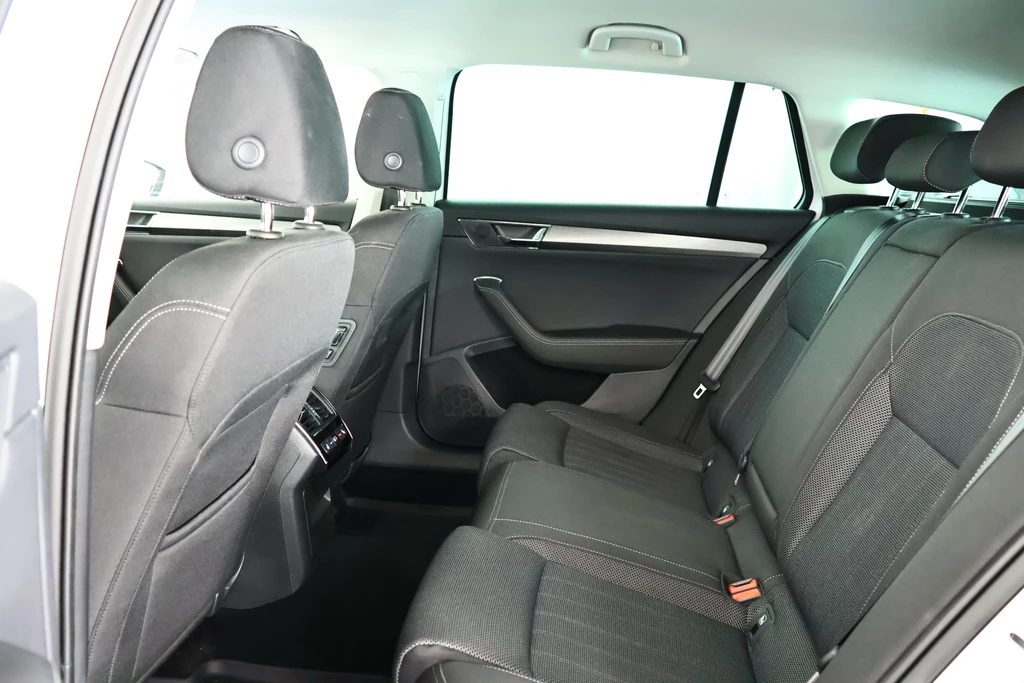 Škoda Superb – foto 13