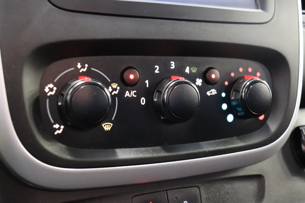 Renault Trafic – foto 12