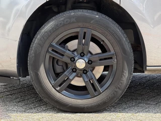 Nissan NV300 – thumbnail 18