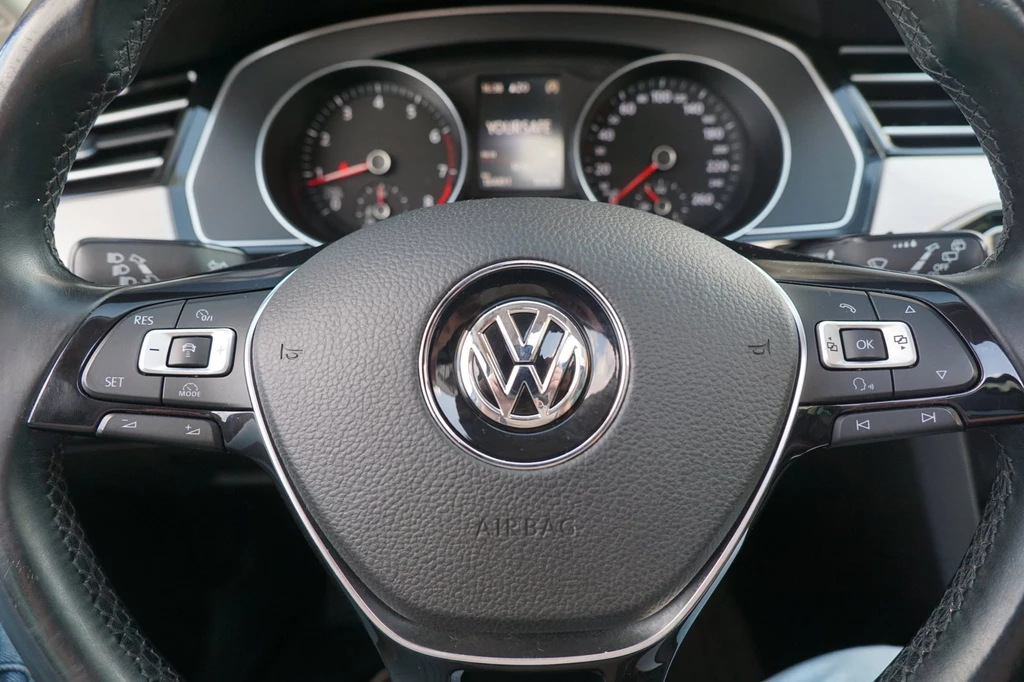 Volkswagen Passat – foto 20