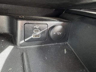 Ford Kuga – thumbnail 24