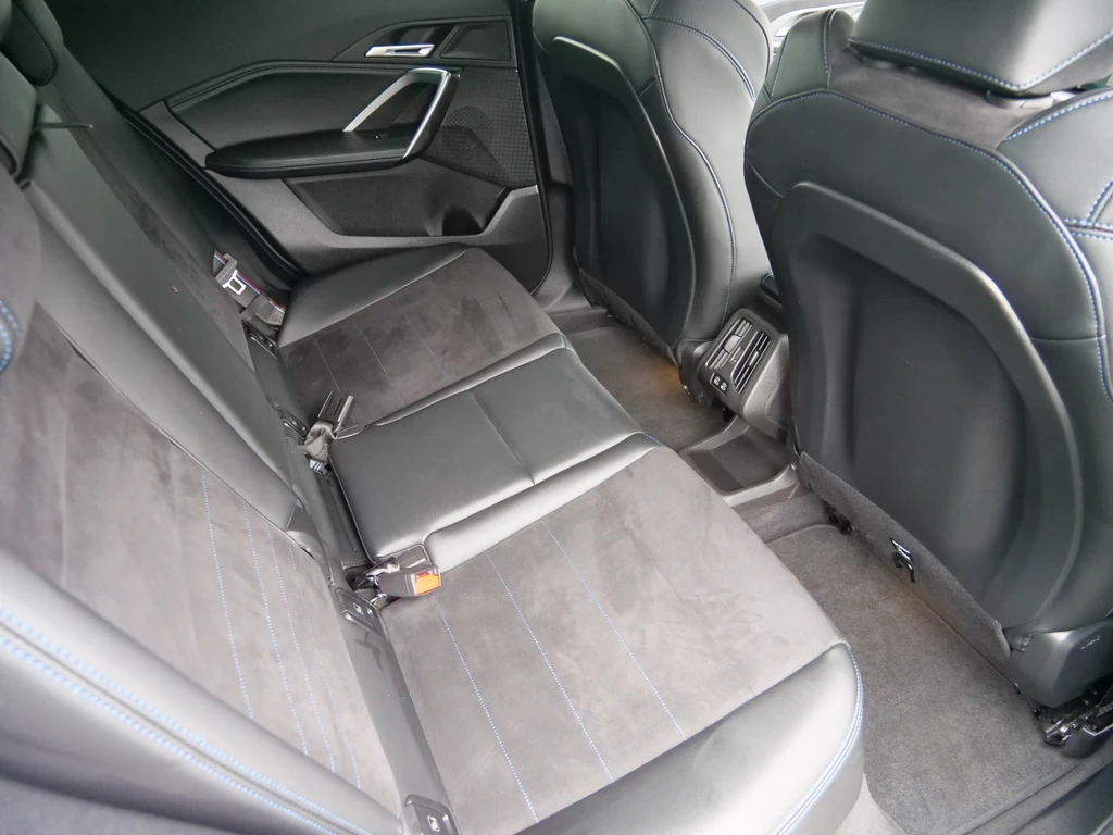 BMW iX2 – foto 24