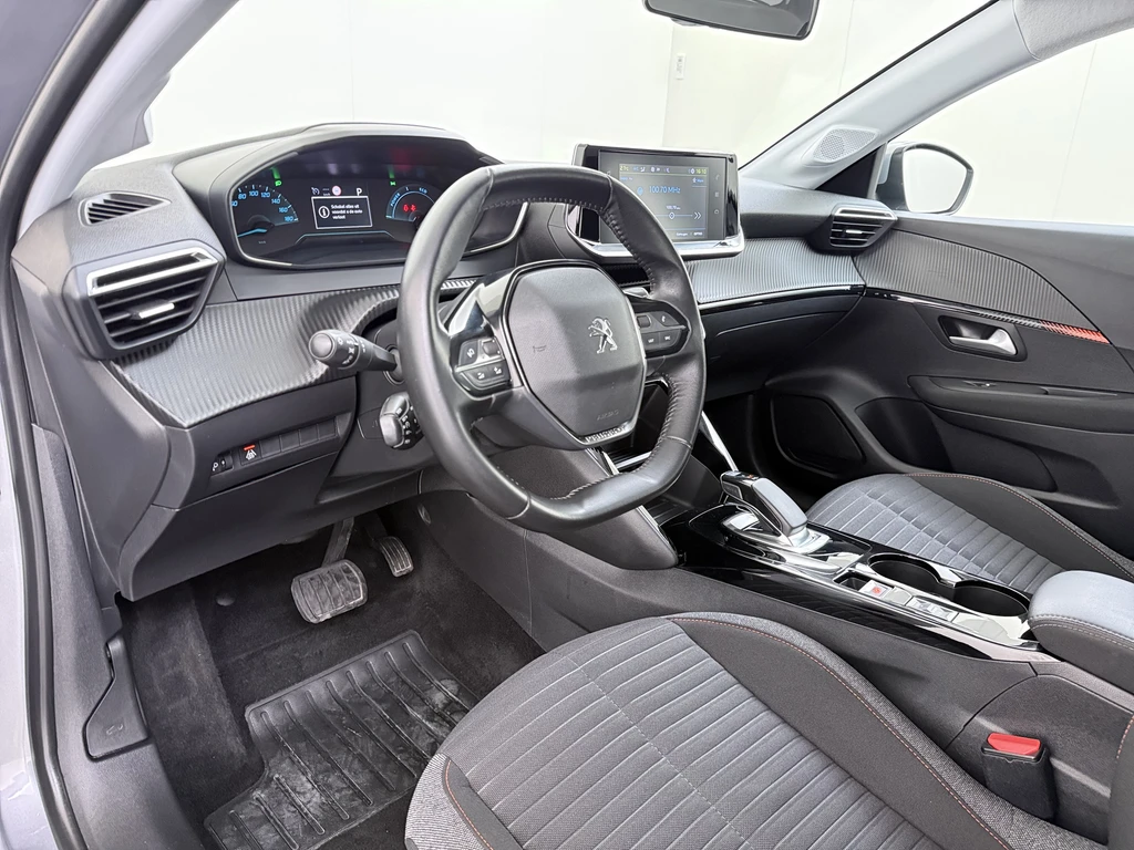 Peugeot e-208 – foto 12