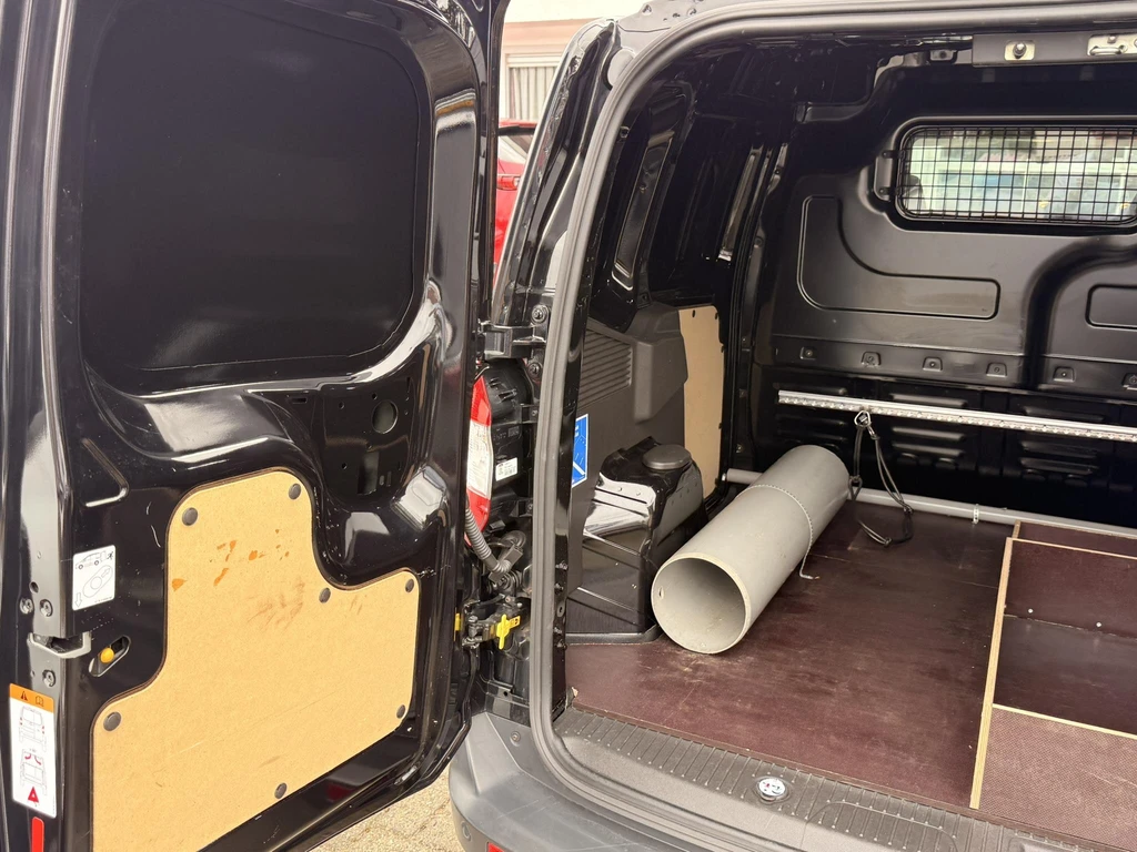 Ford Transit Courier – foto 20