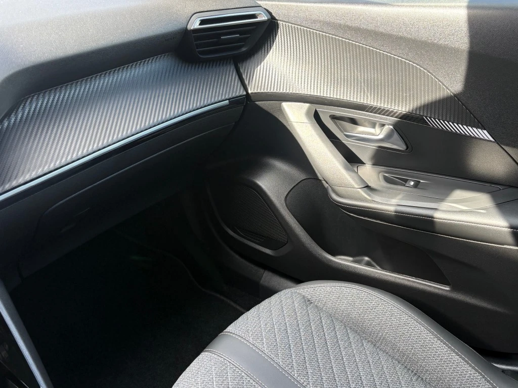 Peugeot e-2008 – foto 19