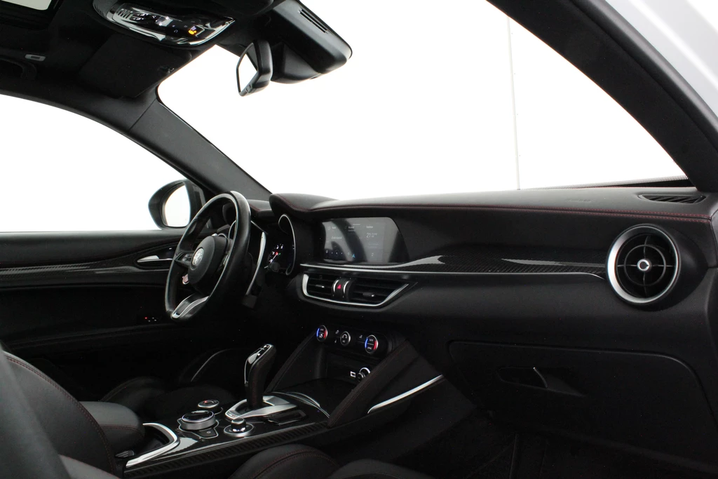 Alfa Romeo Stelvio – foto 17