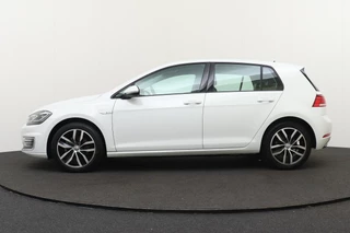 Volkswagen e-Golf – thumbnail 2
